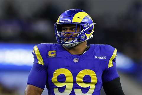 Aaron Donald has multiple return timelines despite Adam Schefter’s latest report