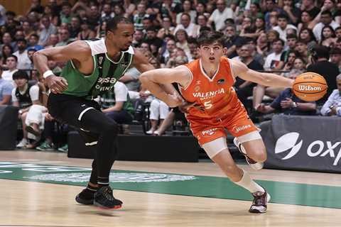 Knicks pick Spanish teenager Sergio De Larrea after draft trade with Lakers