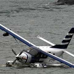 Seaplane Carrying 8 People Crashes Into New York City's East River