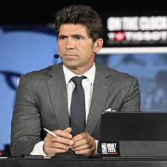 Bob Myers makes impassioned plea for LeBron James to join 76ers