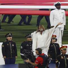 MLB fans blast Patti LaBelle’s national anthem performance at All-Star Game in her hometown of..