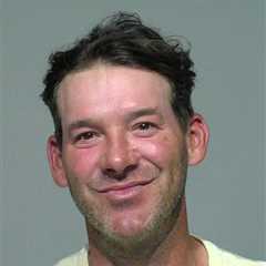 Tony Romo arrested and booked for DUI on golf trip home