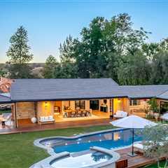 Designer Betsey Johnson Lists Hidden Hills Home for $7.5 Million