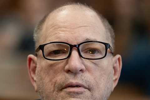 Harvey Weinstein Suffers Heart Failure at Rikers Island, Sources Say