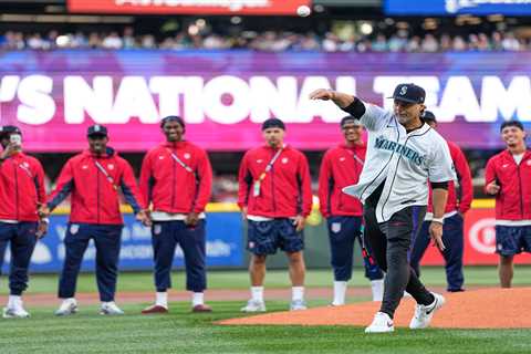 USMNT gets star treatment at Mariners game as Mauricio Pochettino throws out first pitch