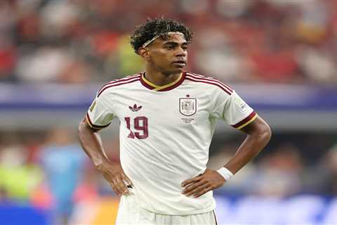 Lamine Yamal can’t contain reaction to girlfriend Ines Garcia’s beachside World Cup photos