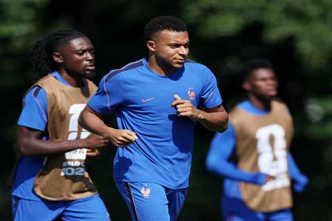 Kylian Mbappe not dwelling on Paraguayan senator’s racist remarks as France readies for World Cup..