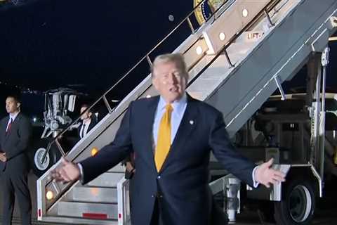 Donald Trump Flies New Air Force One Home From England After Leaving NATO in Old Jet