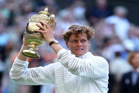 Jannik Sinner defeats Alexander Zverev to win second straight Wimbledon title