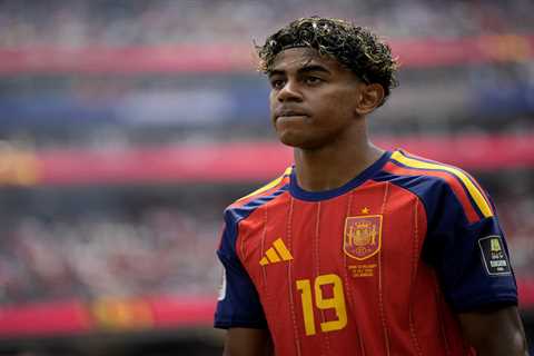 Lamine Yamal’s girlfriend shares selfie in bed with shirtless Spain star before World Cup semifinal