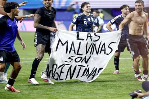 UK politicians demand FIFA probe into dominant Argentina squad over ‘Malvinas’ banner