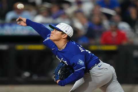 Dodgers’ Yoshinobu Yamamoto earns milestone win