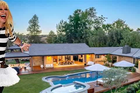 Designer Betsey Johnson Lists Hidden Hills Home for $7.5 Million