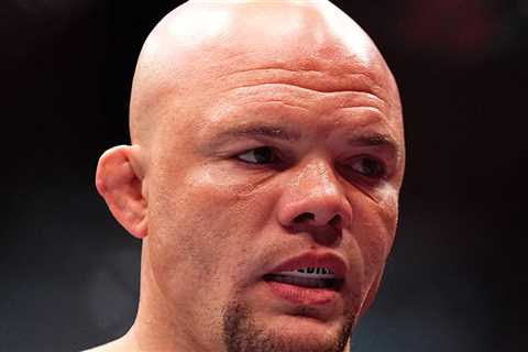 Anthony Smith Threatened To Kill Wife, Tried To Hit Her W/ Car, Prosecutor Claims