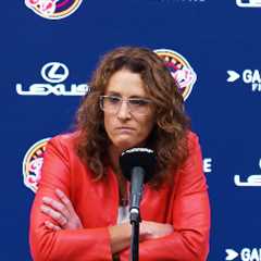 Fever coach fires back at critics and things ‘trying to hijack our league’ in passionate pregame..