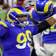 Aaron Donald has blunt response to Rams return idea: ‘He stared through their souls’