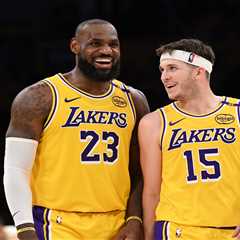 Watch LeBron James’ near-miss from first-ever ‘hole in 1′ in golf trip with Lakers’ Austin Reaves