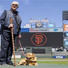 Legendary Giants broadcaster backs Buster Posey’s divisive Tony Vitello decision