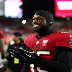 49ers trade for Pro Bowl linebacker Deion Jones from Saints