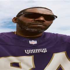 New NFL ‘Rivalries’ jerseys unveiled — with the help of Randy Moss