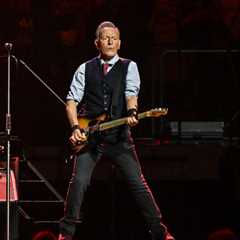 Bruce Springsteen & Alex Warren to Play Stand Up for Heroes on 20th Anniversary of Veterans..