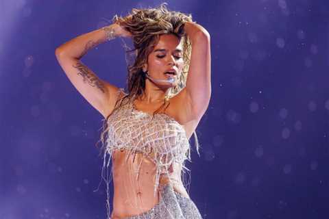 Karol G Invites ‘Everyone To Be A Little More Dramatic, A Little More Extra’ With New Album ‘No Me..