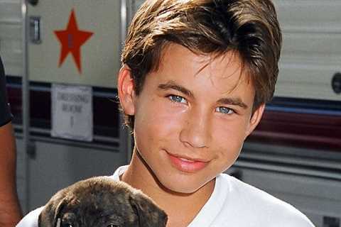 A New Photo Of Jonathan Taylor Thomas Just Dropped Out Of Nowhere, And Millennials Are: 0