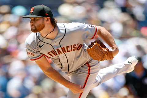Giants play patience game ahead of trade deadline