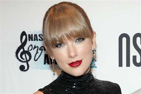 Taylor Swift to Be Inducted Into Nashville Songwriters Hall of Fame: ‘I Wanted to Learn With & From ..