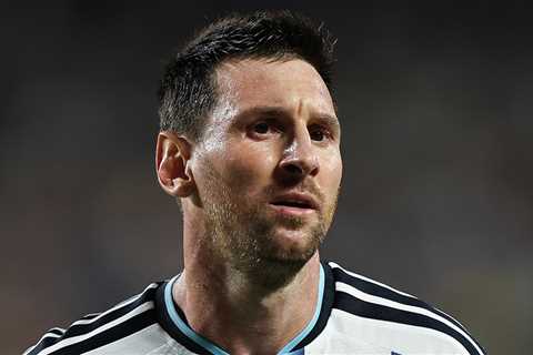 Lionel Messi Having Serious Doubts on Soccer Future After Dad's Death