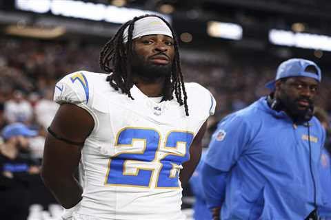 Najee Harris visiting Giants after running back depth takes injury hit