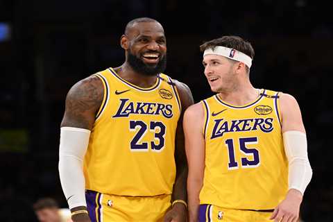 Watch LeBron James’ near-miss from first-ever ‘hole in 1′ in golf trip with Lakers’ Austin Reaves