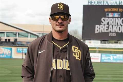 Padres coach detained by ICE accused of extraordinary visa breach