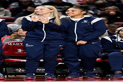 Paige Bueckers, Azzi Fudd open up on relationship for first time in UConn doc
