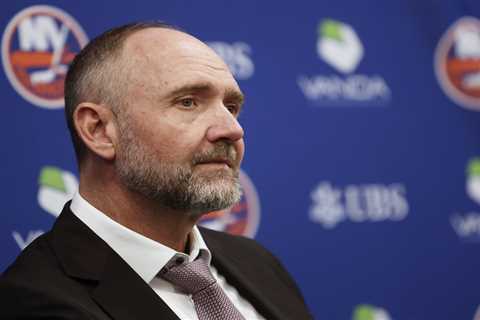 Pete DeBoer on Matthew Schaefer hype, the next Islanders captain and how he’s changed as a coach