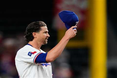 Jacob deGrom makes strikeout history against familiar foe