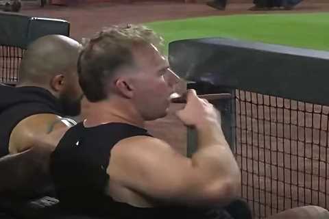 Pete Alonso smokes celebratory cigar in dugout after Orioles’ walk-off win
