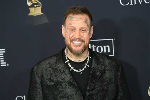Jelly Roll Jabs Trump Over Weight While Guest-Hosting ‘Jimmy Kimmel Live’