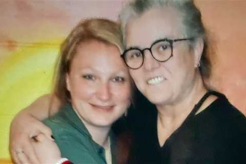 Rosie O'Donnell & Daughter on Good Terms as Chelsea Texts from Jail