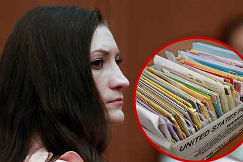 Lindsay Clancy's Lawyer Shows Off Boxes Of Letters From Supporters Amid Deliberations