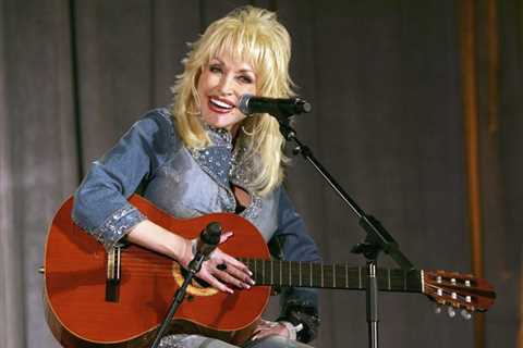 Dolly Parton Is No. 1 on Billboard’s Hot 100 Songwriters Chart for the First Time