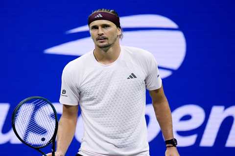 Alexander Zverev’s girlfriend rocks daring red mini dress during US Open