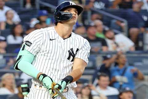Yankees likely staring at tight Heliot Ramos-Spencer Jones call in possible playoff battle vs. Red..