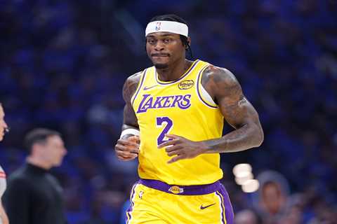 Lakers looking to trade two players before start of season